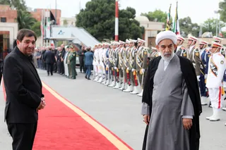 استقبال از پیکر رئیس جمهور شهید و همراهان در فرودگاه مهرآباد