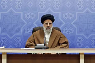 امنیت ملی برای ما مهم است و تعارف بردار نیست / نباید اجازه داد کسانی در کشور از طریق ارتباط با بیگانگان و به عنوان عامل دشمن به امنیت ملی ضربه بزنند