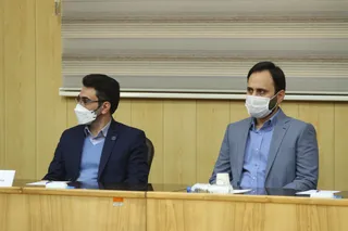 تصاویر نشست رئیس جمهور با اساتید و فناوران دانشگاه صنعتی شریف