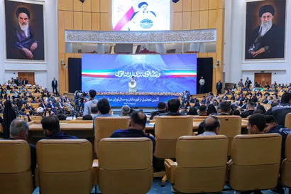 آیین تجلیل از قهرمانان و مدال آوران
