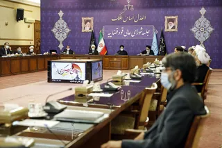 بخشی از مشکلات امروز کشور ناشی از چشم دوختن به لبخند یا خشم خارجی هاست؛ داشتن روحیه جهادی و کار انقلابی گره گشاست/ رفتار آمریکایی‌ها هم نقض «حقوق بین الملل» است هم نقض «حقوق معاهدات» / باید انجام تکالیف اروپایی‌ها از آنها مطالبه شود