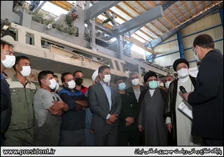 بازدید رئیس جمهور از کارخانه در حال ساخت کاغذ زاگرس فارس