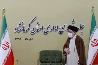 راه اندازی بازارچه مرزی و استقرار گمرک در مناطق مرزی راهی برای قانونمند کردن صادرات و واردت در کرمانشاه است/ منظور ما از برخورد با قاچاق، مقابله با قاچاق سازمان یافته است نه برخورد با کوله بری؛ قاچاق سازمان یافته است که به اقتصاد کشور آسیب می‌رساند