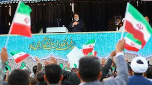 جزایر سه‌گانه جزء لاینفک جمهوری اسلامی ایران است/ هرمزگان تاریخ پرافتخاری در زمینه ایستادگی در مقابل متجاوزان و نقش‌آفرینی در پیروزی انقلاب و دفاع مقدس دارد/ فرهنگ، آداب و رسوم ایرانی-اسلامی سرمایه بزرگ مردم هرمزگان است