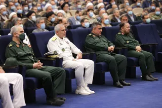 تصاویر دیدار با مدیران ارشد،نخبگان و کارکنان وزارت دفاع و پشتیبانی نیروهای مسلح