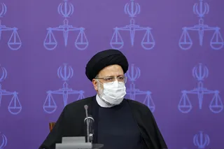 محوریت ائمه جمعه و مساجد برای جمع آوری کمک‌های مومنانه در دوران شیوع کرونا گواهی بر پناهگاه بودن مساجد است