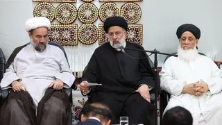 نشست  نشست با جمعی از علما و سران طوایف جنوب سیستان و بلوچستان