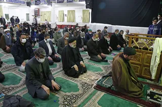 اقامه نماز رئیس قوه قضاییه در مسجدالنبی (ع) شهرک انقلاب شاهرود و دیدار چهره به چهره با نمازگزاران این مسجد