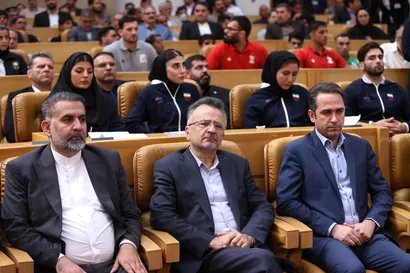 تصاویر مراسم تجلیل از مدال آوران و قهرمانان ورزشی
