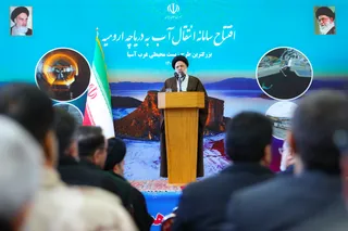 تصاویر آئین افتتاح رسمی سامانه انتقال آب به دریاچه ارومیه