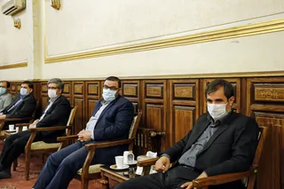 مرتبطین با دستگاه قضایی بدانند که این دستگاه هیچ گونه فسادی را بر نمی‌تابد