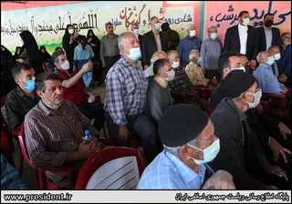 تصاویر حضور در گلزار شهدای روستای کناره و سخنرانی در جمع اهالی روستا