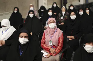 تصاویر حضور رئیس جمهور در دیدار مسئولان نظام و میهمانان کنفرانس وحدت اسلامى‌ با رهبر معظم انقلاب