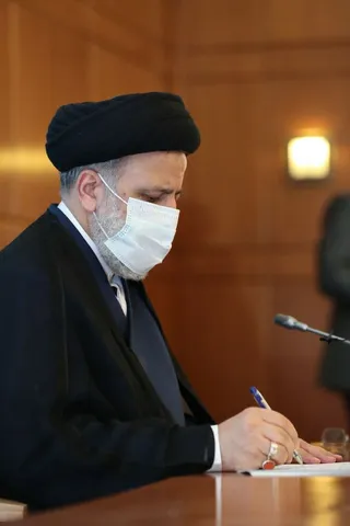 تصاویر دیدار اساتید و نخبگان اقتصادی با آیت‌الله رئیسی