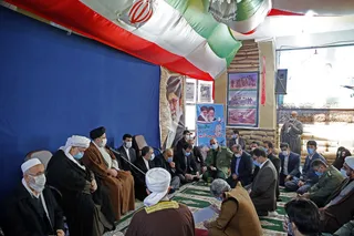 کارگروه تعیین شده در استان کرمانشاه حداکثر ظرف یک ماه طرح خود را برای ساماندهی موضوع کوله‌بری ارائه کند