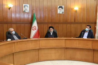 تصاویر نشست با مسئولان و کارشناسان حوزه واکسن و واکسیناسیون کرونا