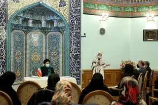 تصاویر دیدار رئیس جمهور با بانوان خانواده‌های ایرانی ساکن مسکو