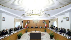 قدردانی رئیس جمهور از راه‌اندازی سامانه پرداخت به ذینفع نهایی/ گزارش وزیر تعاون از اجرای گام جدید طرح پرداخت یارانه بر مبنای کالابرگ الکترونیک/ خبر وزیر ارشاد از تاسیس یک تالار هنری فاخر در تهران
