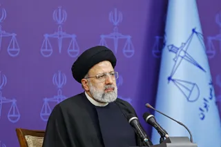 تریبون‌های عمومی باید محل امیدآفرینی و نشان از انسجام و آهنگ واحد در کشور باشد/ محل «طرح» و «حل» مسائل اختلافی، جلسات خصوصی است نه‌تریبون‌های عمومی