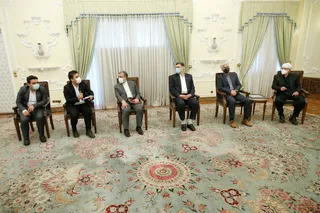 تصاویر دیدار باخانواده شهدای مسابقه فوتبال شهرستان چوار