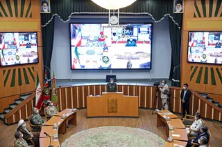 ویژگی ارتش ما این است که ارتش ولایی است؛ این ارتش مردم را باور دارد و مردم هم به ارتش اعتماد دارند