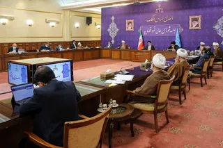 مسئولان و دولتمردان وظیفه دارند در شب عید با رفع دغدغه‌های جامعه، دسترسی مردم به کالاهای مورد نظرشان را تسهیل کنند/ نباید وضعیت به گونه ای باشد که دلالان عرصه را برای مردم، تولیدکنندگان و توزیع کنندگان تنگ کنند