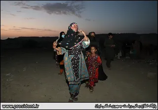 حضور و گفتگوی رئیس جمهور با حاشیه نشینان شهر چابهار
