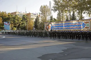 اقتدار با خشونت و نرمی و مهربانی با ضعف نشان دادن متفاوت است/ پلیس مردمی و مقتدر که با روش‌های قانونمند با قانون شکنان مقابله می‌کند مورد حمایت دستگاه قضایی است/ باید مقتدرانه مقابل سارقان سابقه دار، قاچاقچیان و اشرار ایستاد