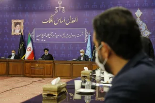 مرتبطین با دستگاه قضایی بدانند که این دستگاه هیچ گونه فسادی را بر نمی‌تابد