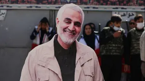 تصاویر زیارت گلزار شهدای کرمان و مزار حاج قاسم سلیمانی