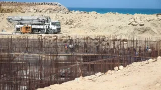 تصاویر  آغاز عملیات لوله‌گذاری انتقال آب دریای عمان به شرق کشور