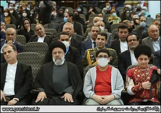 تصاویر دیدار ایرانیان مقیم ترکمنستان با رئیس جمهور