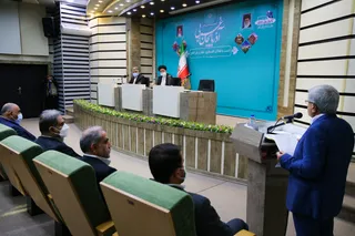 تصاویر  نشست با فعالان اقتصادی ، تجار و بازرگانان