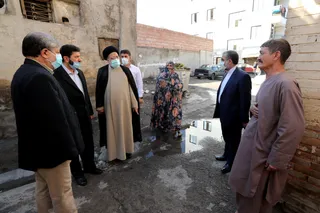 تصاویر بازدید سرزده رئیس جمهور از محله شهید هرندی تهران