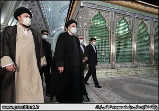 تصاویرمراسم تجدید میثاق اعضای هیات دولت با آرمانهای امام خمینی (ره)