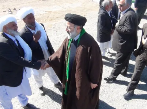حضور حجت الاسلام و المسلمین رئیسی در روستای نوغاب