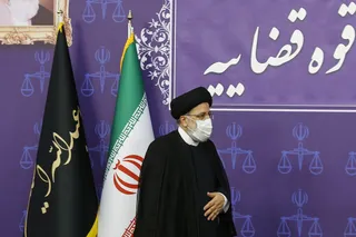 اربعین پیام پیروزی جریان مقاومت بر سازش و تسلیم است/ «جنگ اقتصادی» سال هاست به کشور ما تحمیل شده اما آنچه جلوی قلدری دشمن را می‌گیرد «اقتدار» است/ نیروی انتظامی اجازه ندهد محلات و کوچه‌ها جولانگاه اشرار شود