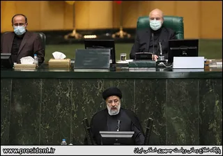 تصاویر حضور رئیس جمهور در جلسه بررسی صلاحیت وزیران پیشنهادی دولت سیزدهم