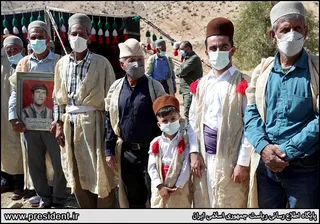 حضور آیت‌الله رئیسی در جمع عشایر بویراحمدی تنگه گرگو