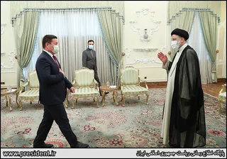 تصاویر دیدار رئیس مجلس ملی قرقیزستان با آیت‌الله رئیسی