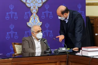 دستور آیت الله رئیسی برای تعیین تکلیف سریع خودروهای دپو شده در انبارها/ وضعیت انبارهای کالاهای مصادره شده نگران کننده است/ نباید کالایی ۱۰ سال در انبار بماند و پس از خراب شدن به بیرون از انبار منتقل شود/ صدور آرا و تعیین تکلیف اموال نباید طولانی شود