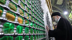 آیت‌الله رئیسی حرم حضرت رقیه (س) را زیارت کرد