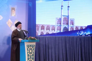 تصاویر دیدار رئیس جمهور با نخبگان ، علماء ، خانواده شهدا ، ایثارگران و جمعی از اقشار مختلف مردم