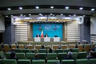 تصاویر  نشست با فعالان اقتصادی ، تجار و بازرگانان