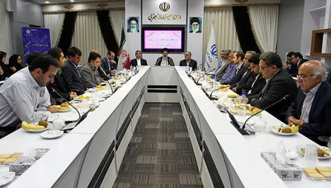 نخبگان راهکارهای رفع محرومیت از خراسان جنوبی را ارائه دهند