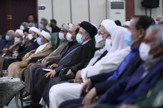 تصاویر دیدار رئیس جمهور با نخبگان ، علماء ، خانواده شهدا ، ایثارگران و جمعی از اقشار مختلف مردم(2)