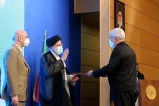 تصاویر تقدیر از برگزیدگان سی و پنجمین جشنواره بین‌المللی خوارزمی