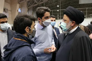 تصاویر بازدید از مرکز رسیدگی به نامه های مردمی در رشت