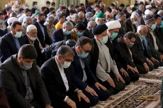 تصاویر حضور رئیس جمهور در نماز جمعه مشهد