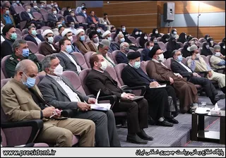 تصاویر دیدار رئیس جمهور با نخبگان ، علماء ، خانواده شهدا ، ایثارگران و جمعی از اقشار مختلف مردم کهکیلویه وبویراحمد